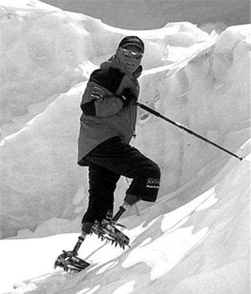 者,只因8534米处的一件事,遭3年唾骂_马克·英格利斯_登山_戴维·夏普