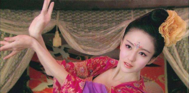 她是汉朝最完美女人,受宠不骄失宠不怨,守护亡夫陵墓度过余生_班婕妤