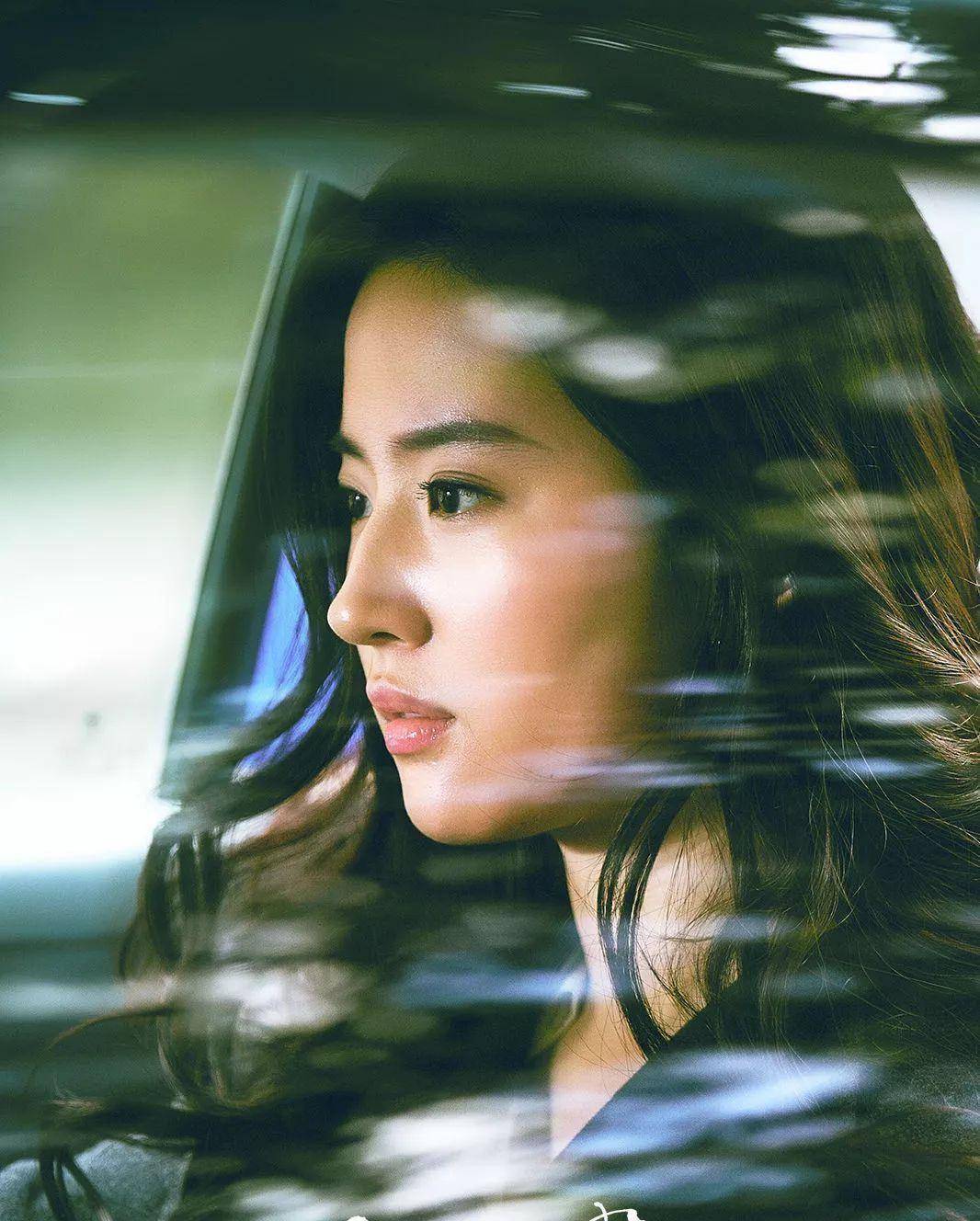 原创32岁的刘亦菲入选好莱坞新星,她能否凭《花木兰》完美翻身?