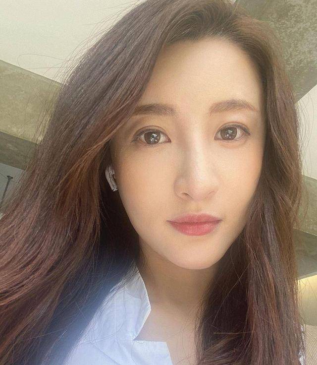 网友却被其豪宅吸引,纷纷表示好羡慕_林夏薇_老公_tvb