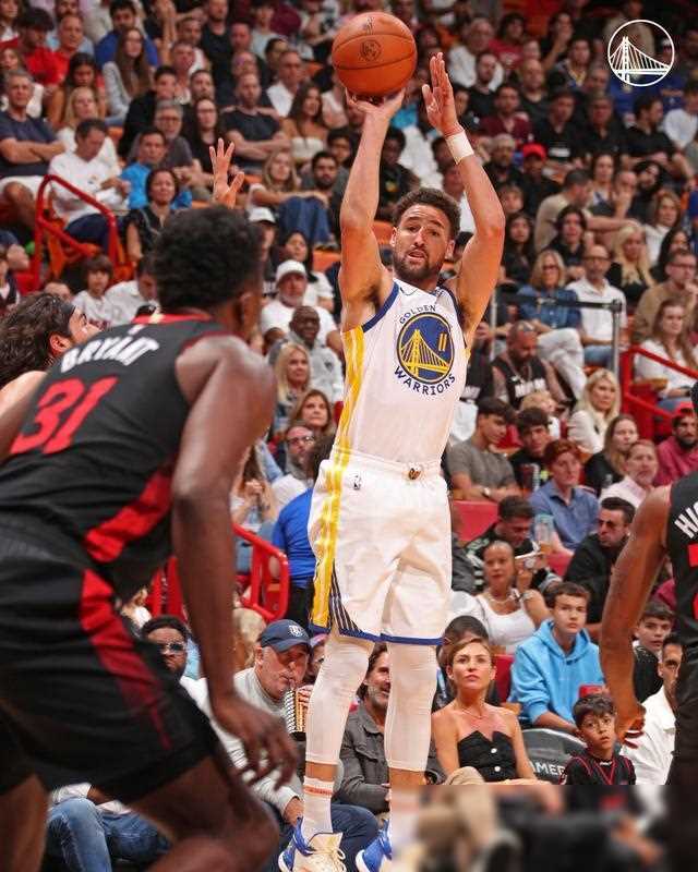 勇士完胜,克莱得分28 5,库里17 6,保罗创2纪录_season_the_klay