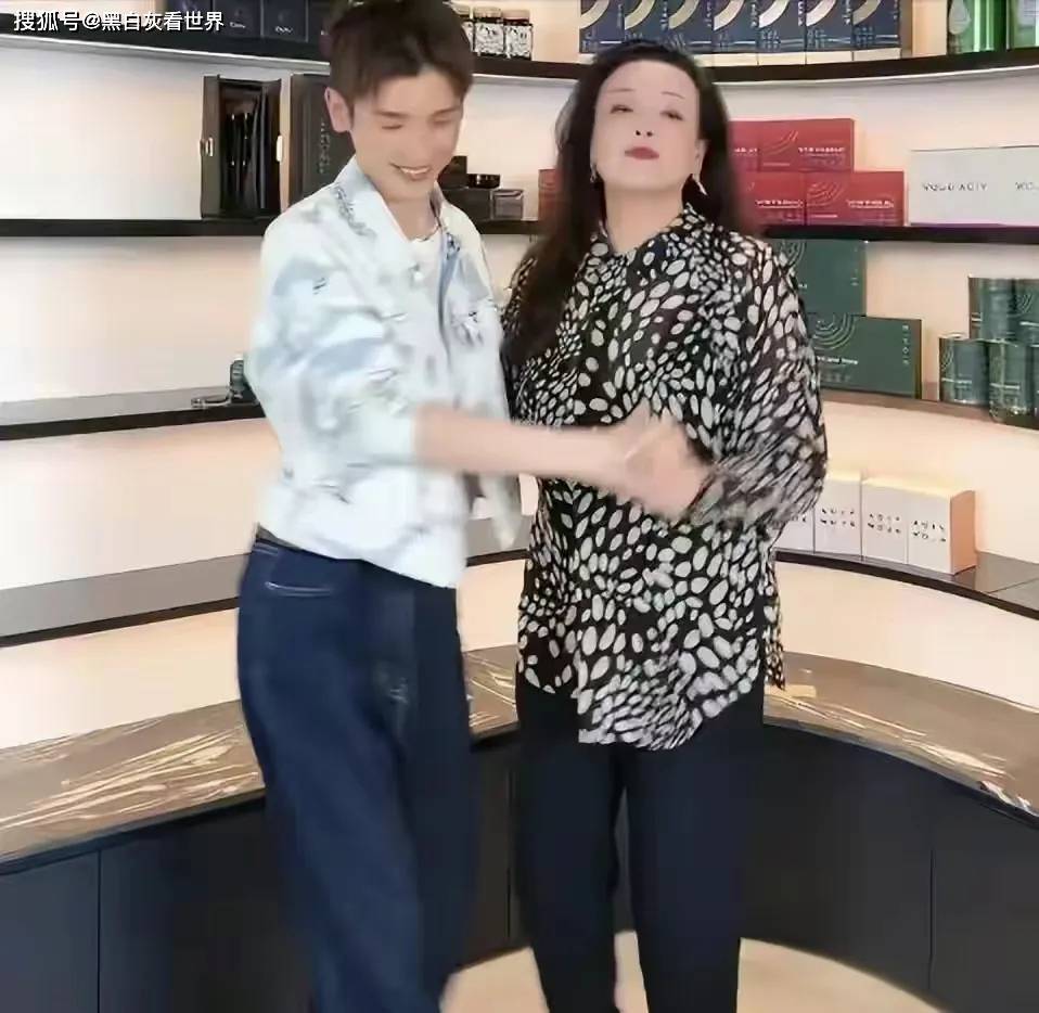 点击图片看原样大小图片