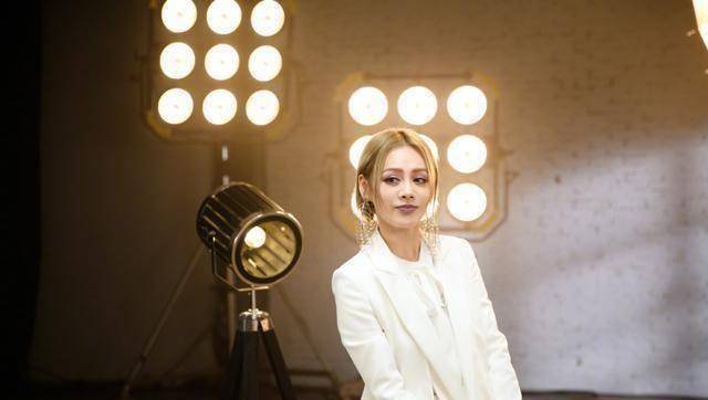 原创48岁宁静谈前夫,结婚当天坚信不爱他,15年婚姻只爱过几天_保罗