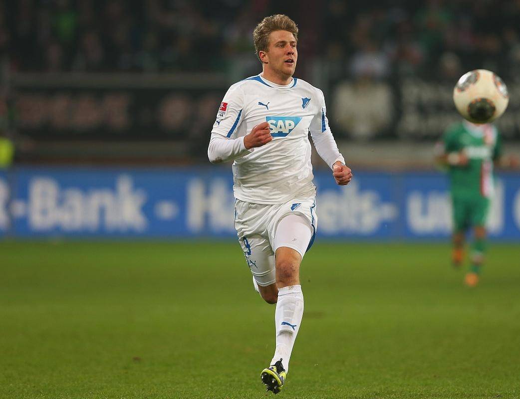 原创01到21德甲领头羊踢疯了勒沃库森13分优势领跑凯恩哭了