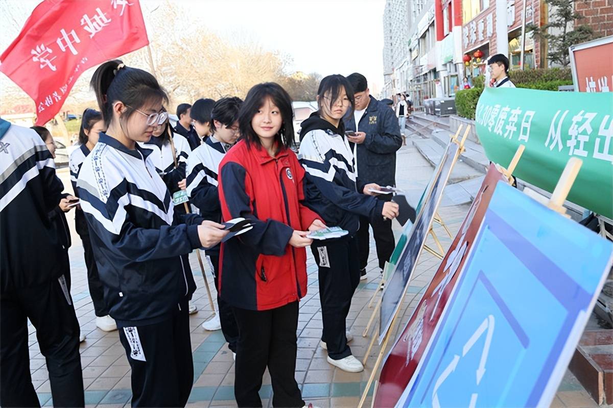 山西交城青春就要零废弃旧物再生市集