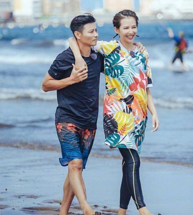 原创46岁蔡少芬怀三胎,为了生男孩凑成一个"好"字,高龄产妇很不易_张