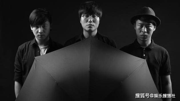 短评:在黑暗和疯狂中,他们是冷峻的化身主要风格:后朋克代表乐队:疯医