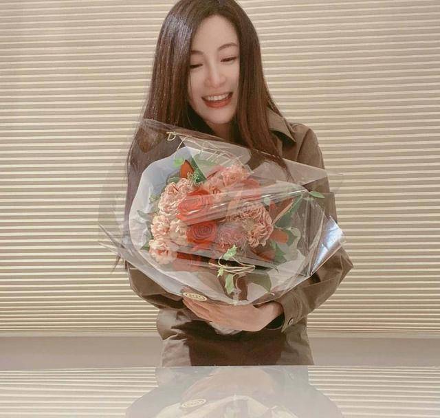 原创原创46岁刘恺威现身tvb女星林夏薇生日会网友感叹真正的逆生长