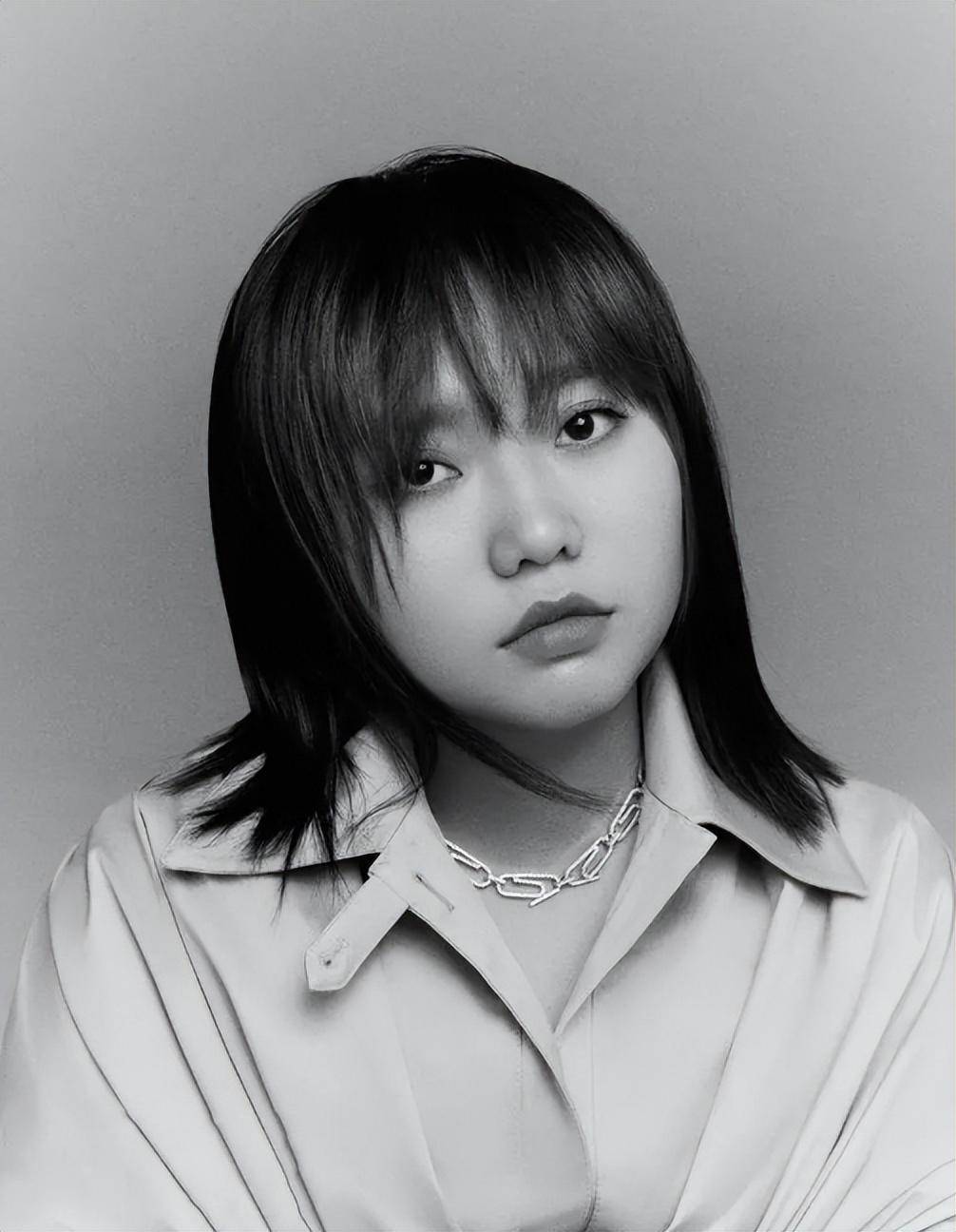 和赵大叔大叔一样李雪琴的老家也是东北铁岭,她在1995出生,原名李雪阳