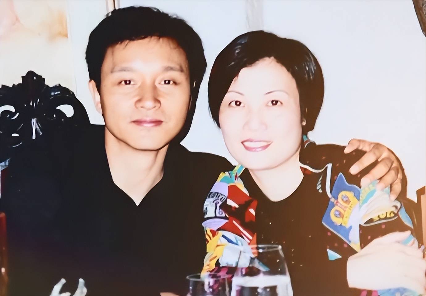 原创众星怀念张国荣每一条都写满爱和不甘心为何我们如此放不下