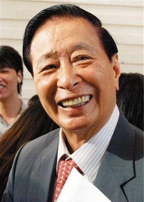 空空去澳门,李兆基带着1000元去上海,最终在香港房地产占据60%的产业