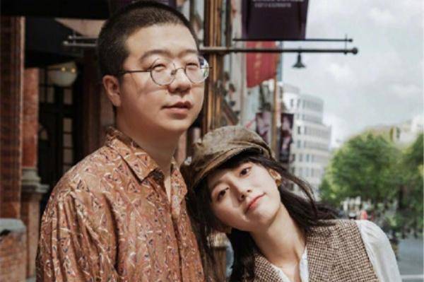 原创57岁的蔡明下台阶李诞下意识的反应引热议细节见人品