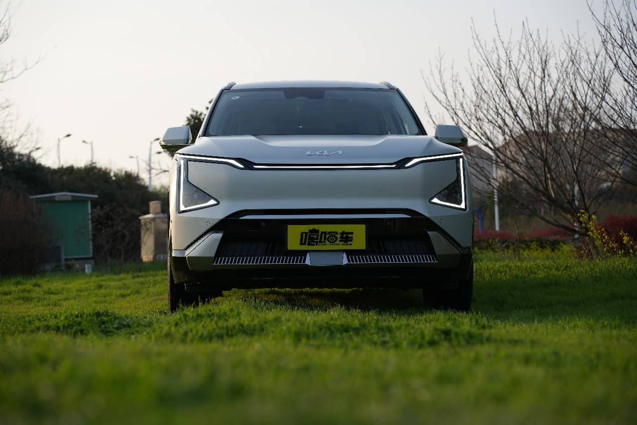 起亚ev5带你感受春天的浪漫,整车"舒适 "体验感出彩_搜狐汽车_搜狐网