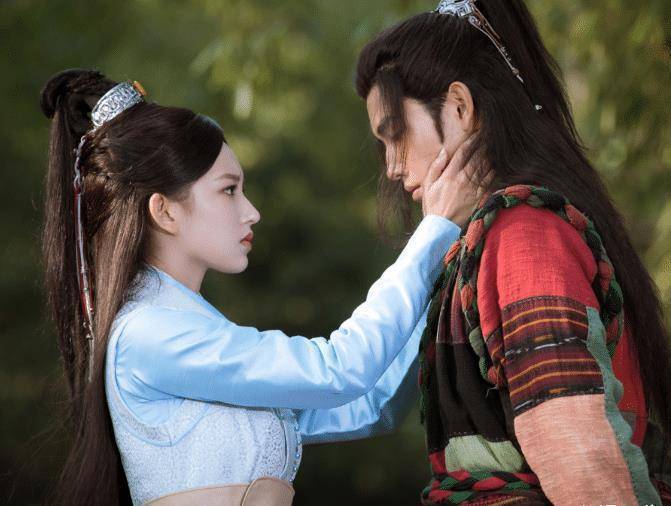 热播中,又一古装甜宠剧将袭,超甜剧照让人欲罢不能_陈飞宇_程潇_演技