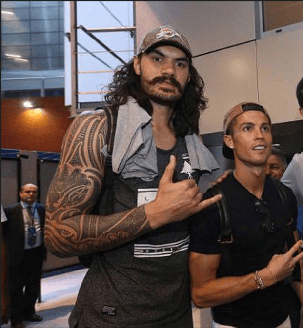 库里防守一般是中规中矩,哪怕是增重以后,他防守也一般.