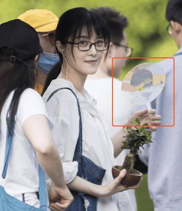 李冰冰:我卸妆了,林心如:我也卸妆了,章子怡:你们让我怎么办_范冰冰
