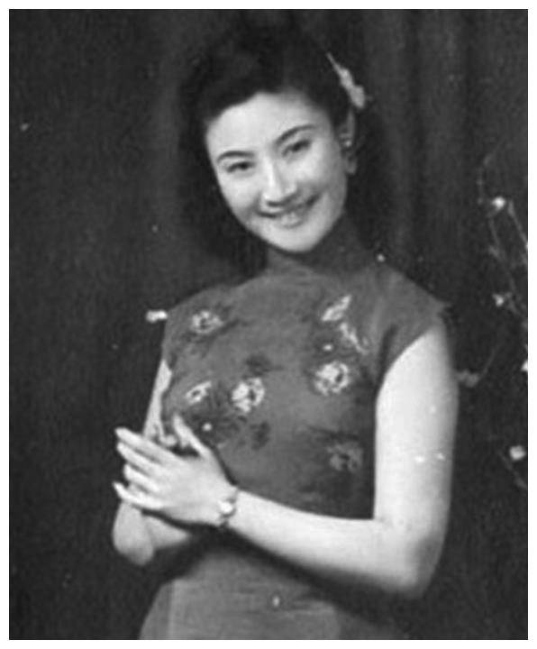 坤旦皇后言慧珠离婚嫁俞振飞后悲情早逝弟媳是王晓棠