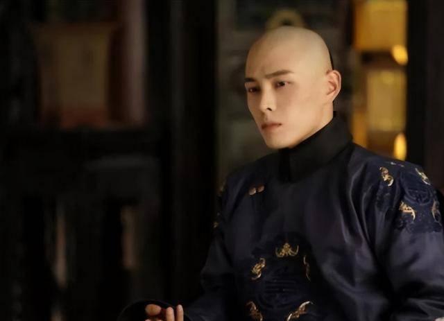 弘昼究竟有多聪明?装疯卖傻给自己办葬礼,却保全子孙的荣华富贵