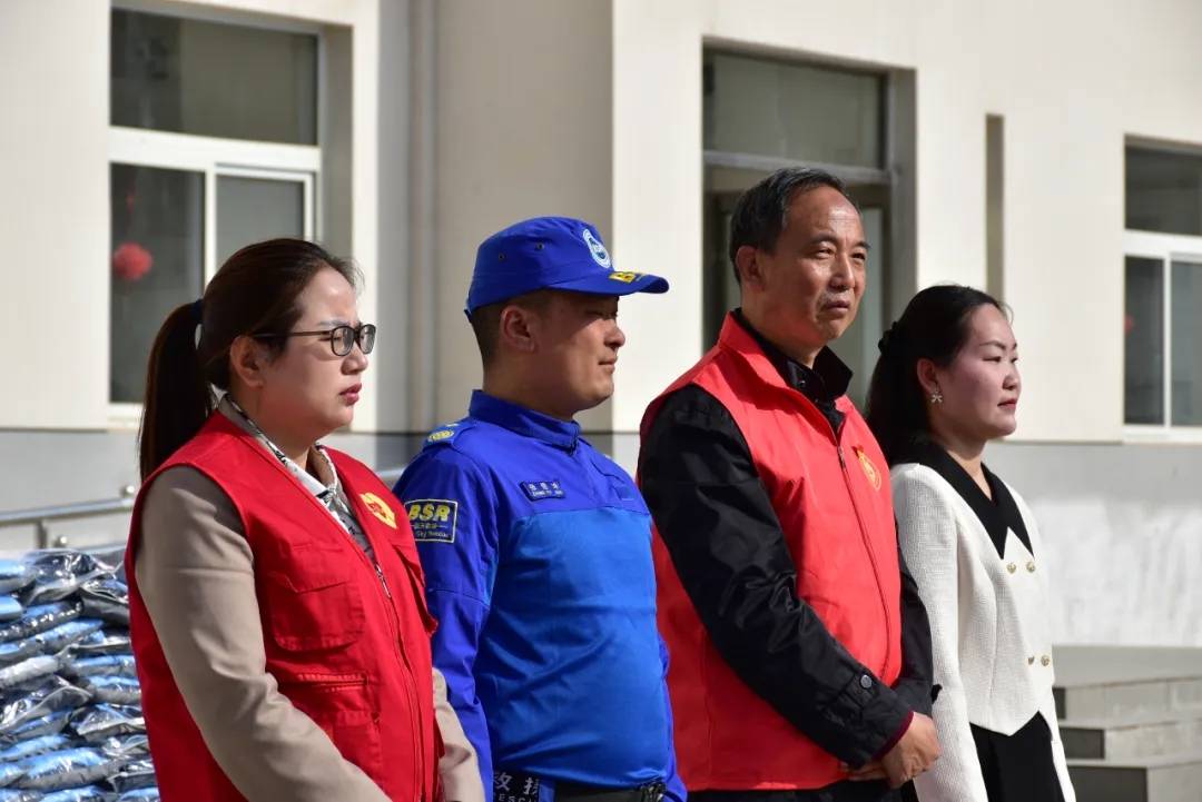 巩义市志愿服务联合会举办春雨圆梦爱心助学志愿服务活动