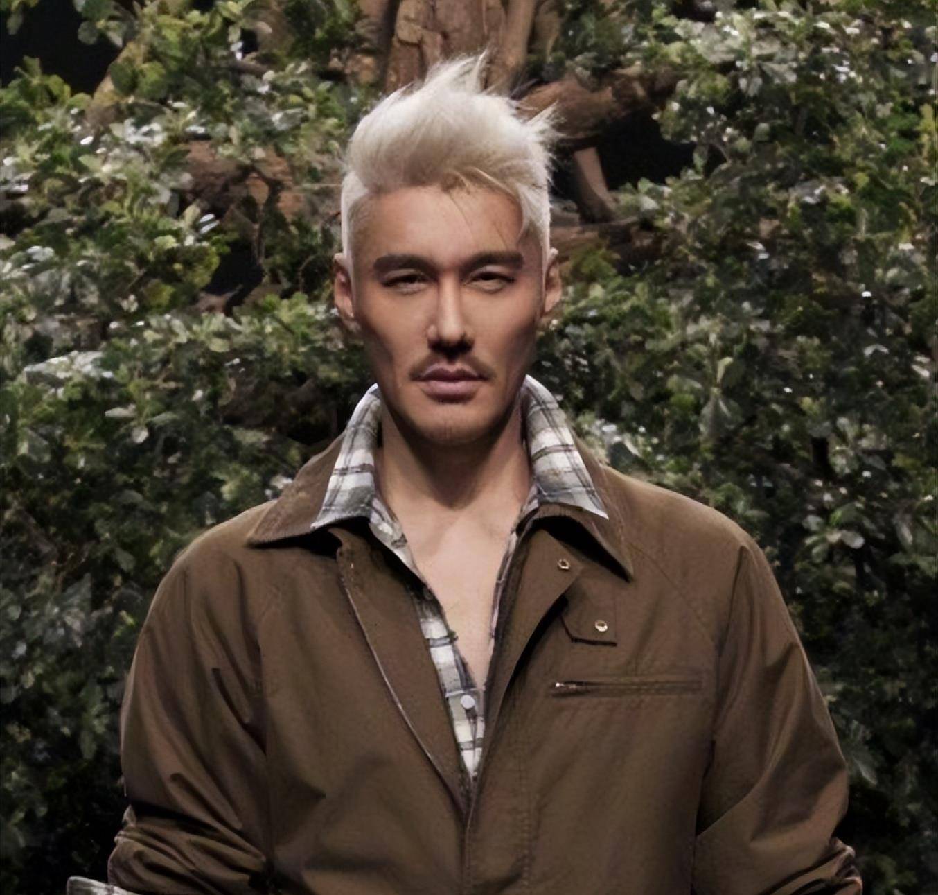 胡兵怎么就不见老呢?