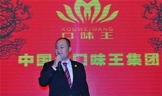 原创曾穷到仅剩25元在员工面前焚烧6万槟榔如今手握1000亩槟榔地