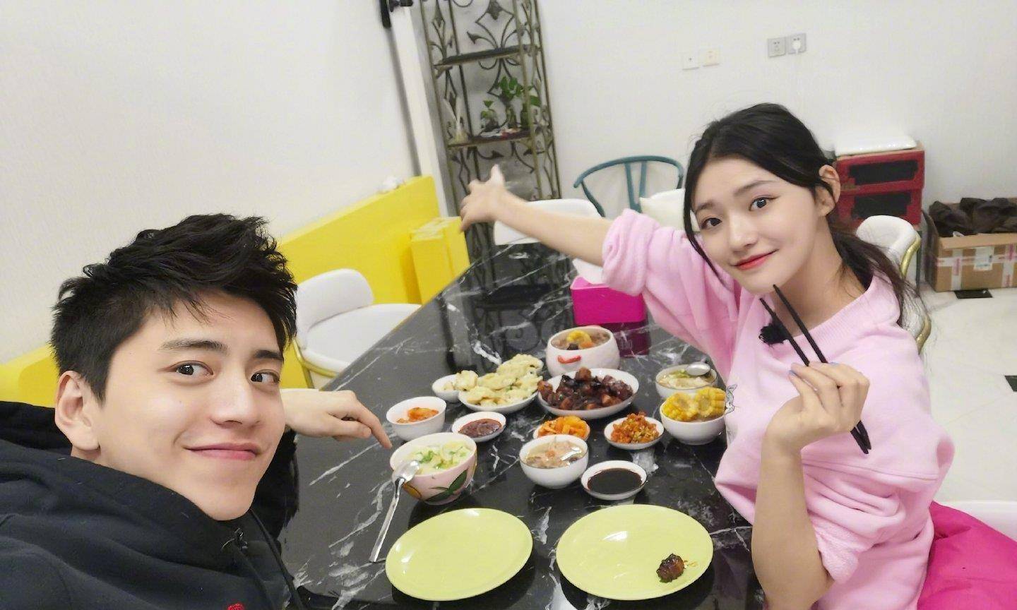 明星本名林允叫费霞赵今麦叫赵頔麦任嘉伦叫国超竟连杨紫也是艺名