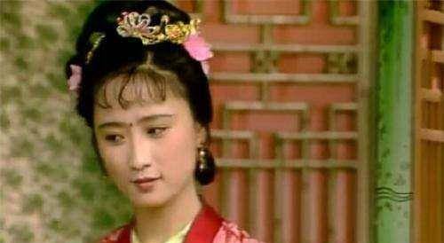 呆香菱不懂爱情泼辣的夏金桂却追求爱情