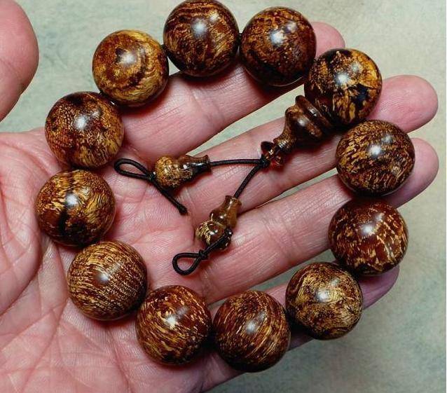 木质手串中的8大硬汉硬度非常高让钢刀都头疼