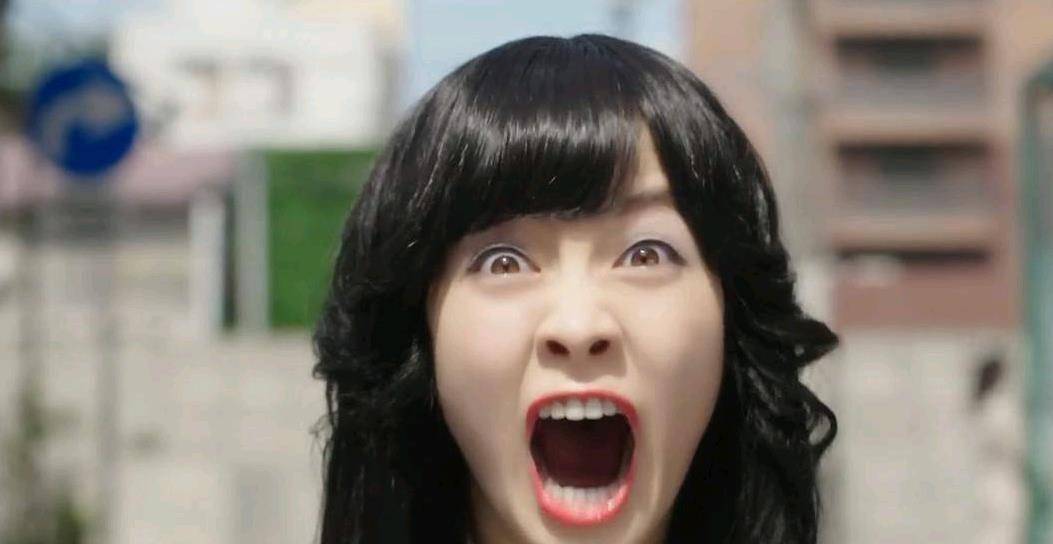 沙雕剧《我是大哥大》首款预告曝光,预计11月17日在国外上映_桥本环