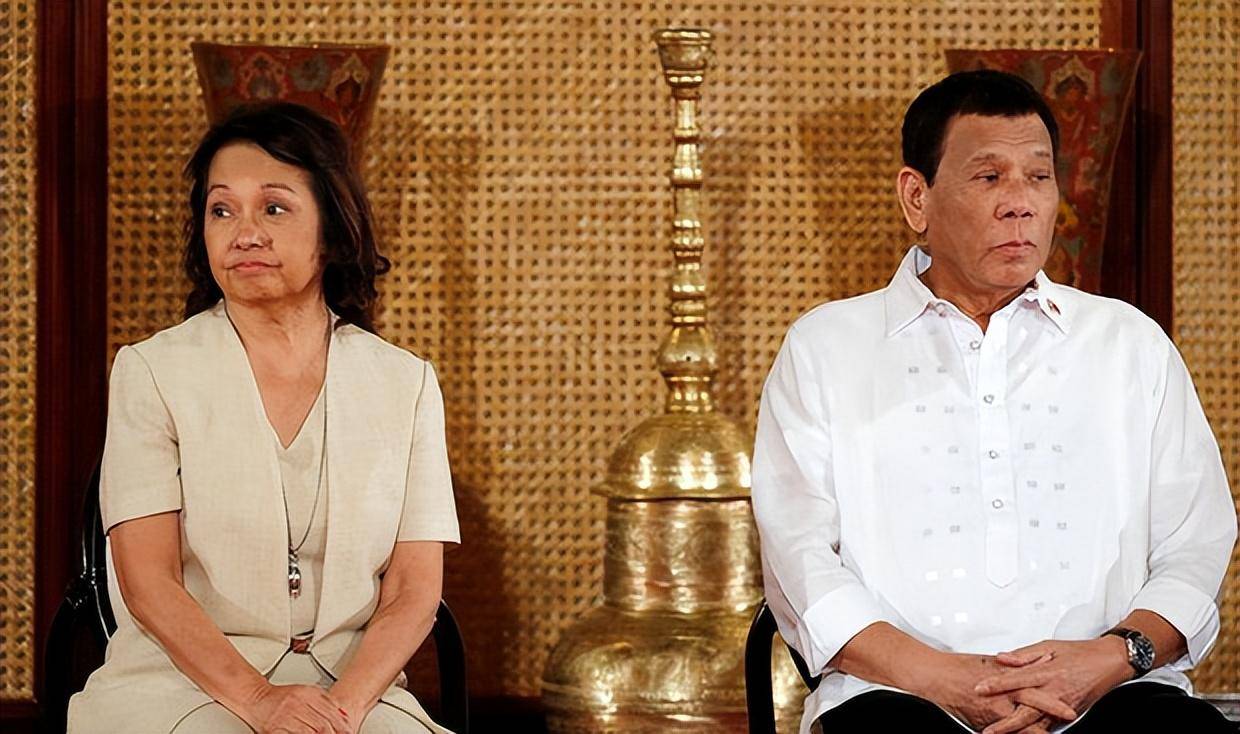 阿罗约_马科斯_关系