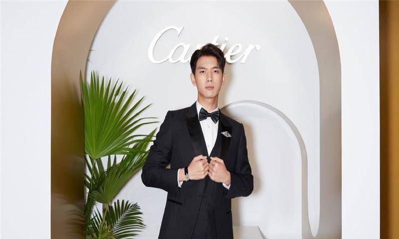 原创杨紫卡点给李现送生日祝福两人友谊长存童颜夫妇售后太甜