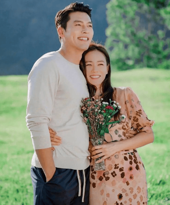 发福利了孙艺珍玄彬婚纱照曝光纪念婚姻两周年