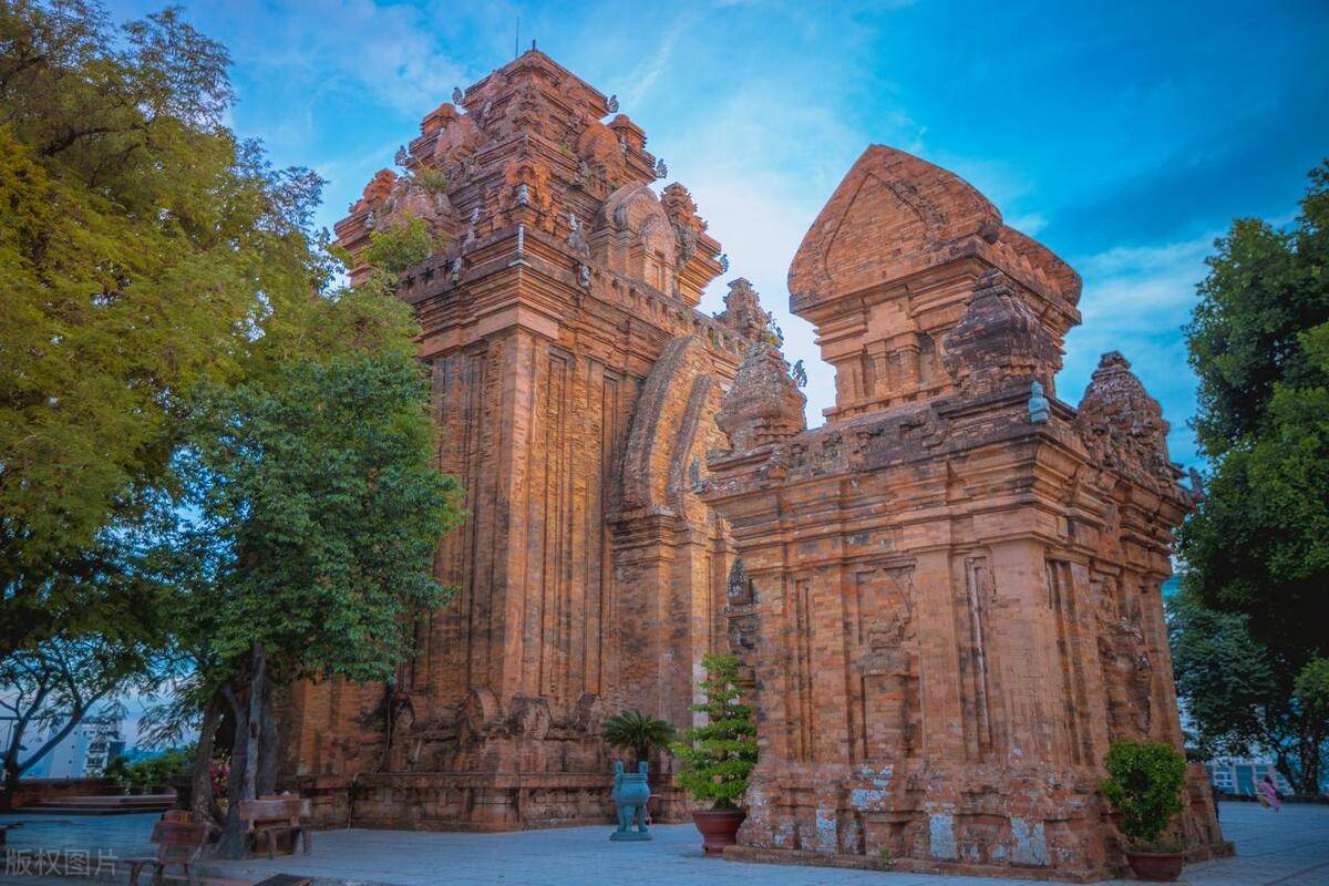 广西东兴去越南跟团一日游广西旅游必去的景点