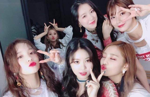 但是在女团运营方面并不算高明,去年因为金泫雅事件市值暴跌,如今效仿