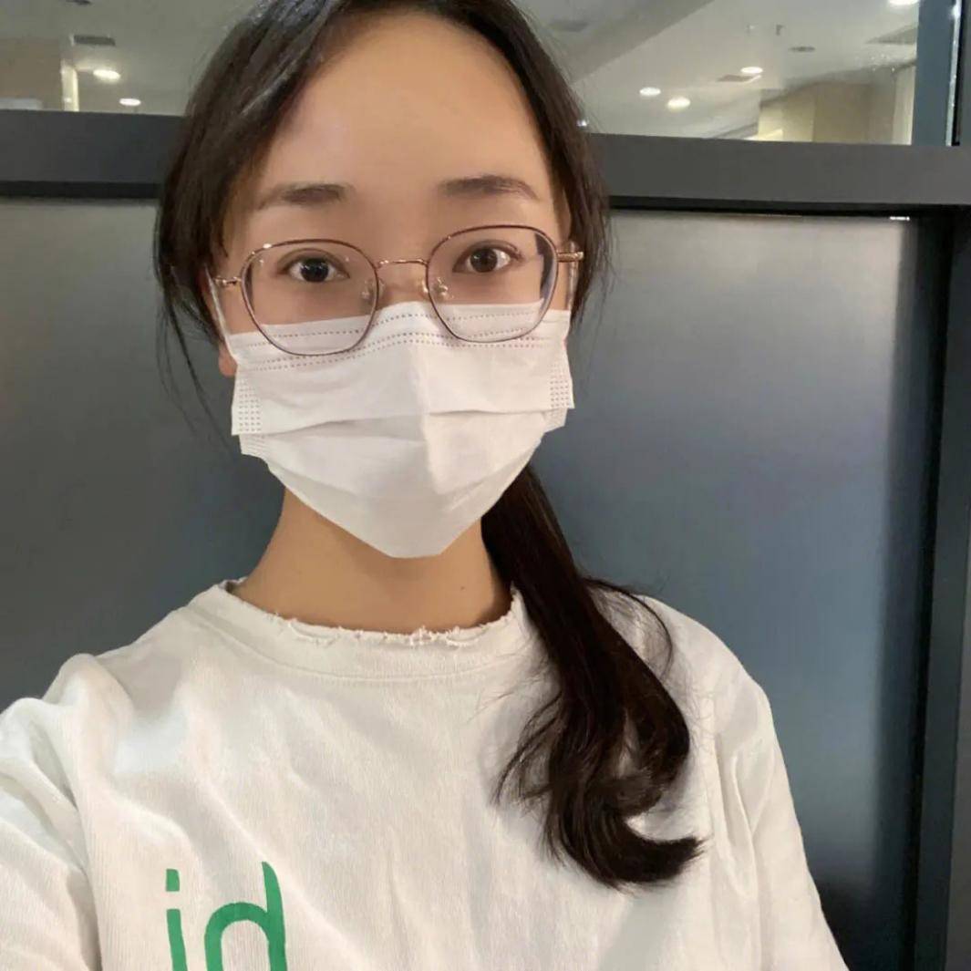 感谢南昌华厦陈大复院长个性化臻优飞秒近视手术帮助宝妈成功摘镜