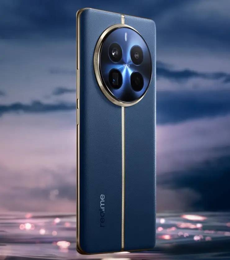 真我12pro 在实拍中原生3x变焦的拍摄画面与光影细节是相当清晰且丰富