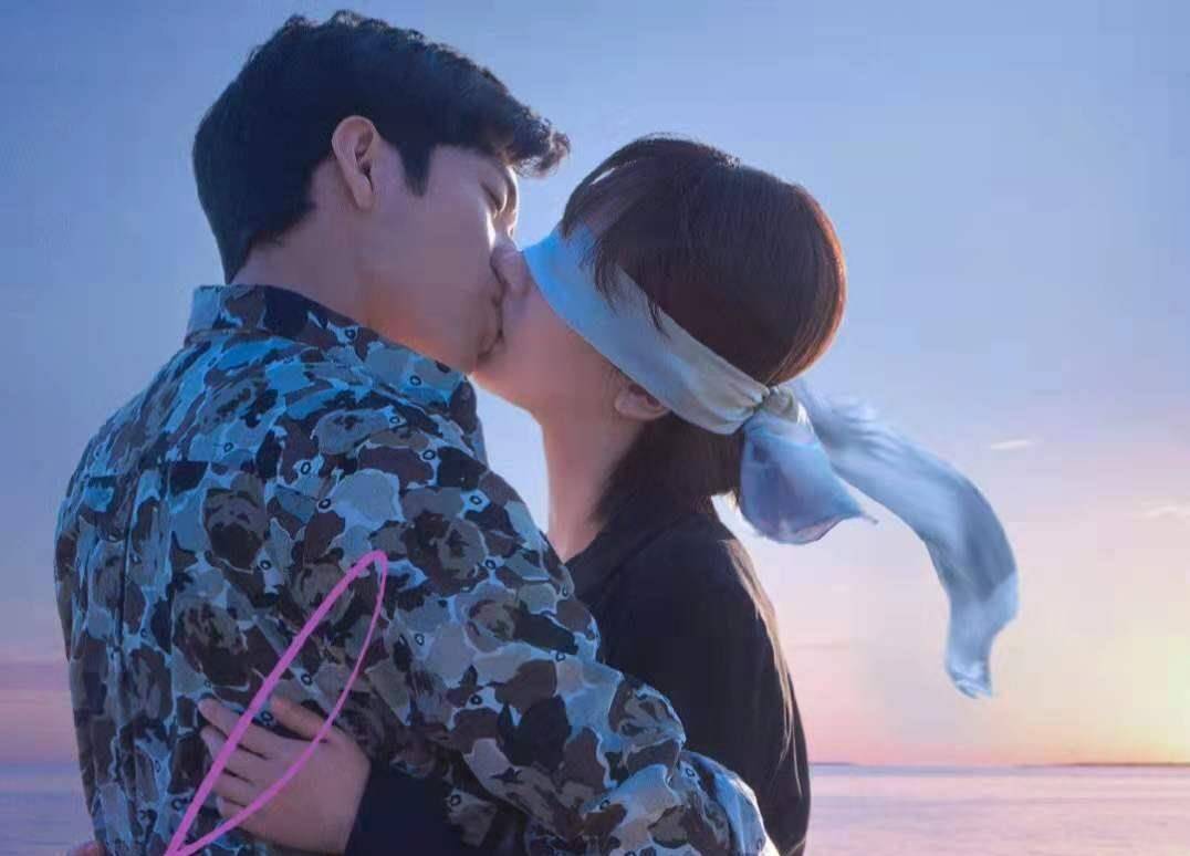 杨紫除了与吴亦凡和肖战合作外,最近还与井柏然共同出演了电视剧《女