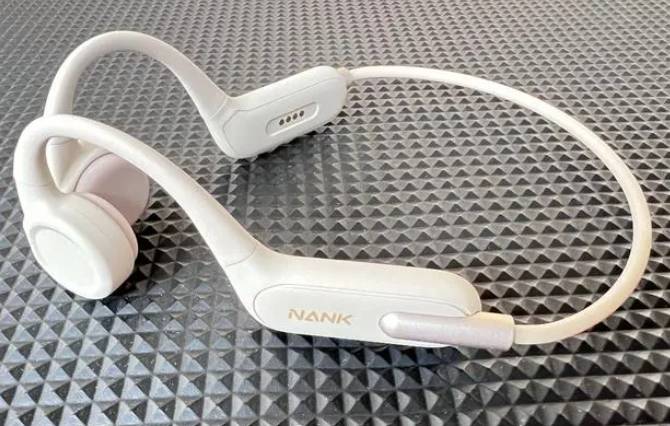 哪些耳机可以戴着游泳?这四款游泳防水耳机超值入手!