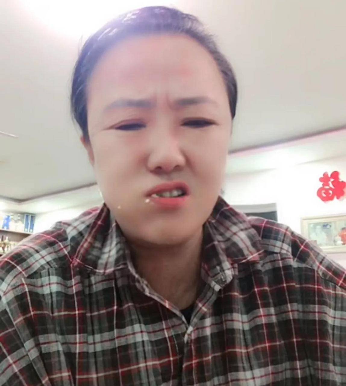 原创孙立荣赵本山首位女徒弟上过春晚嫁富豪丈夫如今被宠成公主