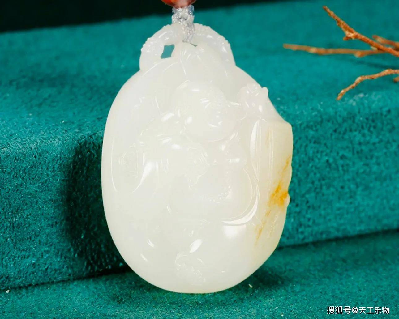 中国美術 玉石 刻 祭具 古代(A885) 和田 羊 脂 玉 明時代 和田玉 羊 彫刻 把件 天然石 中国美術 極細