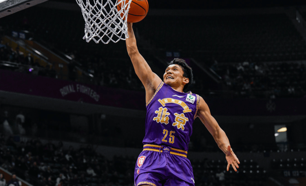 原创梦想照进现实矣进宏cba首秀全队疯狂喂饼这一晚他就是库里