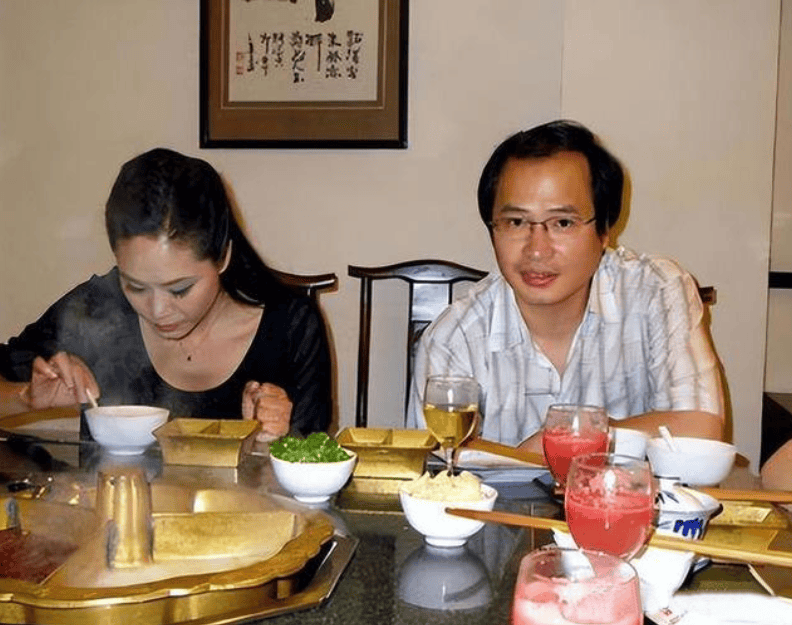 原创于文华离婚后又再婚农民妈妈去世后她患抑郁症