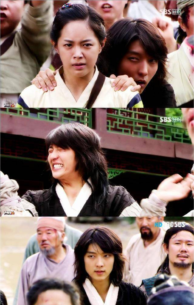 得知良顺因跋扈的清国使臣公子闹市纵马而死,勇儿压抑怒火强忍泪水.