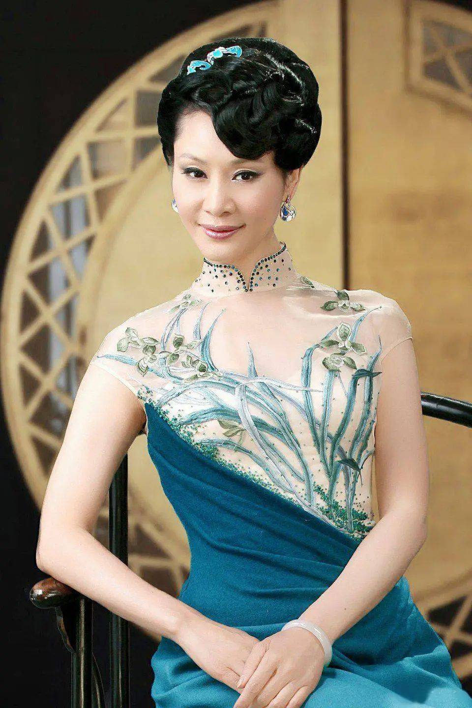 原创于文华离婚后又再婚农民妈妈去世后她患抑郁症