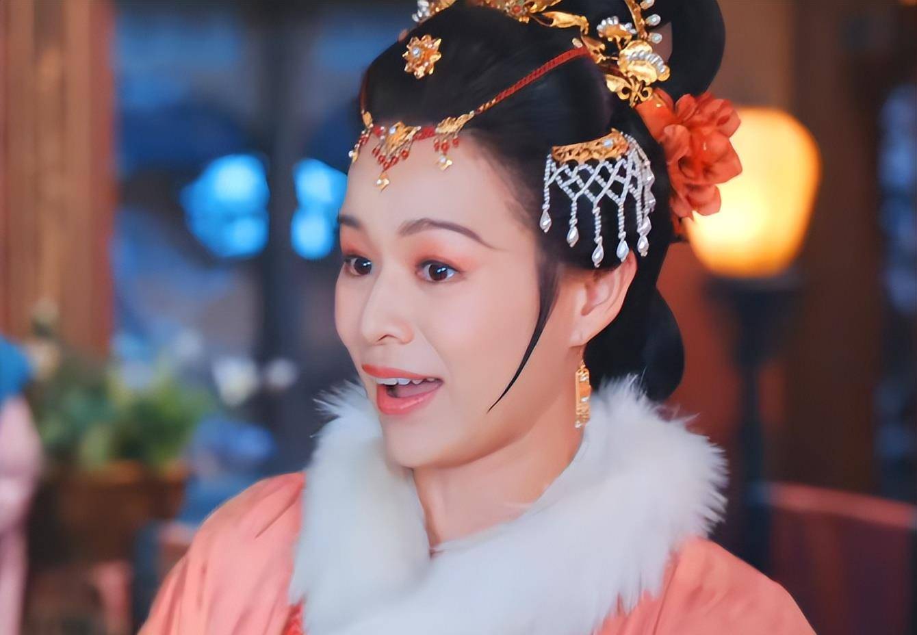 第四位,刘佳这位实力派老戏骨,想必观众都不陌生.