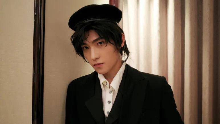 原创人善被人欺的杨洋多惨被恩师李少红告上法庭因于小彤终身咳嗽