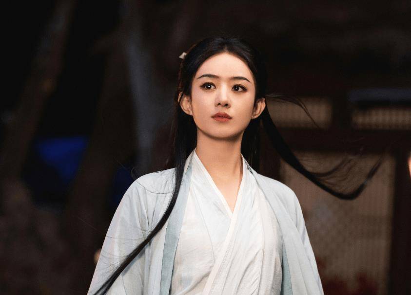 不多,但都是精品,比如和刘亦菲合作的《梦华录》以及大爆剧《苍兰诀》