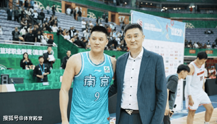 曾繁日在南京同曦完成救赎