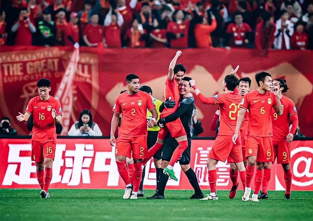 国足逆袭!4-1胜场改变世预赛格局,出线形势大好!_比赛_胜利_足球