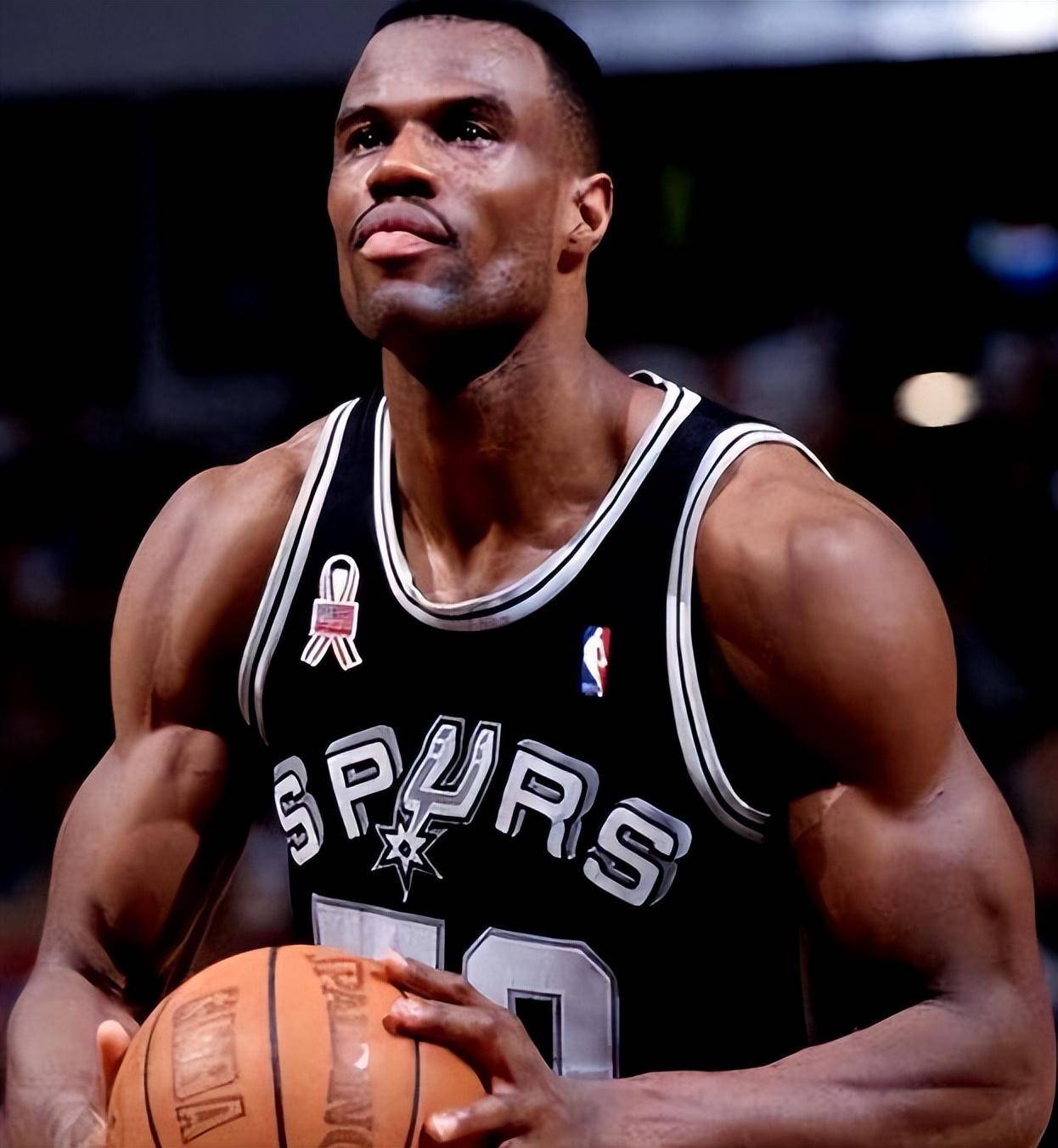 原创这不是p图nba真的有五个人穿紧身衣穿球衣詹姆斯榜上有名